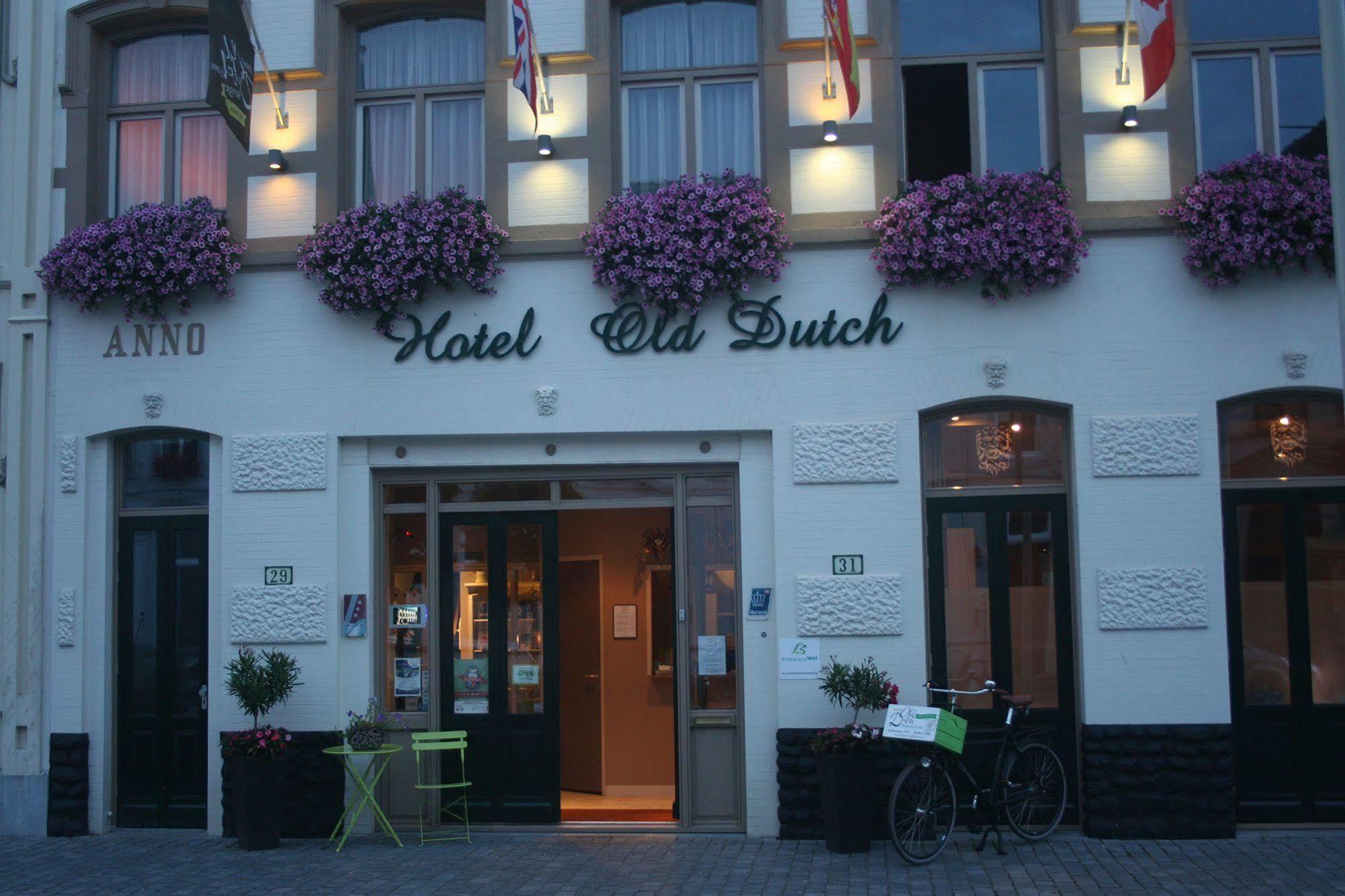 Hotel Old Dutch Берген-оп-Зом Экстерьер фото